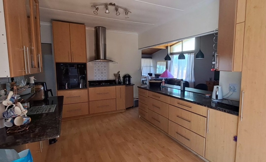 4 Bedroom Property for Sale in Manor Heights Eastern Cape